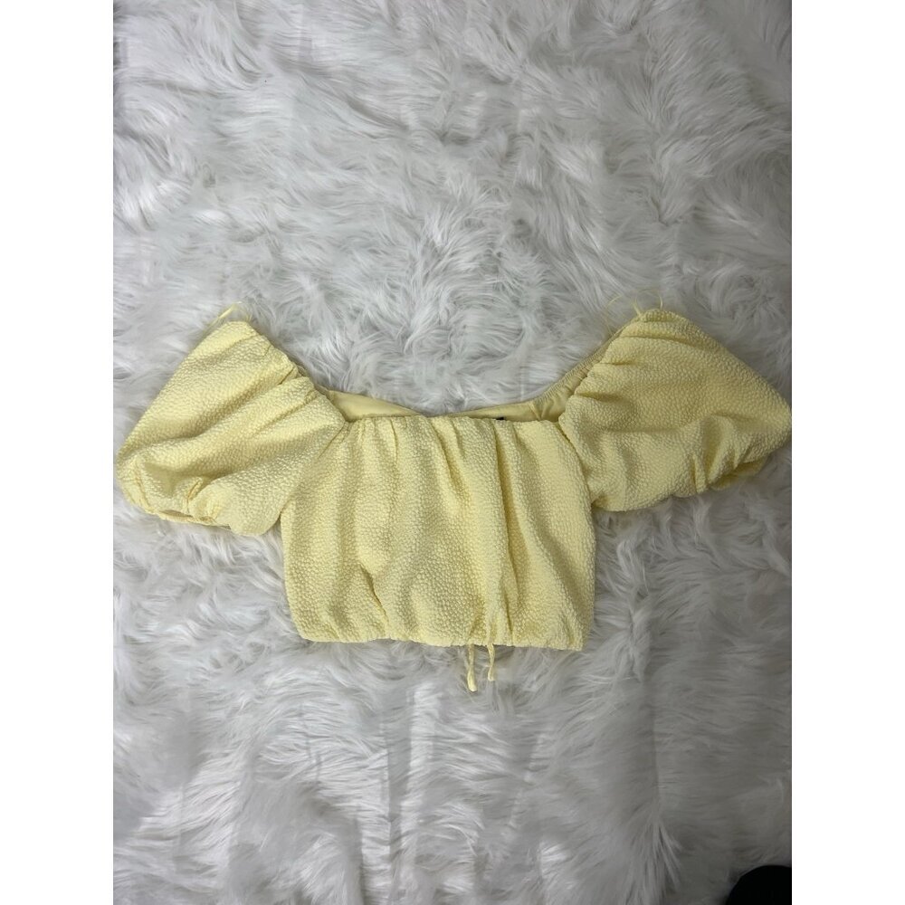 Vici Womens Butter Yellow Cut Out Tie Back Bubble Crop Top Bohemian NWOT Large - Picture 2 of 12